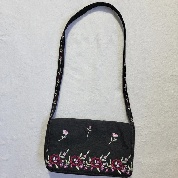 Liz Claiborne Small Satin Black Floral Embroidered Purse Hot Pink Lining - Picture 2 of 12